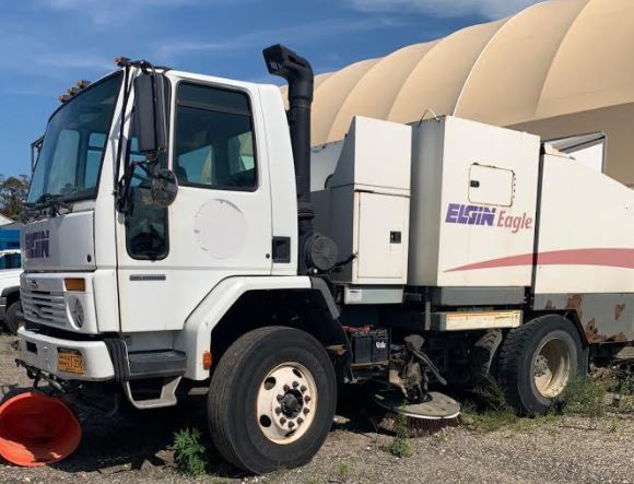 VEHICLES & EQUIPMENT