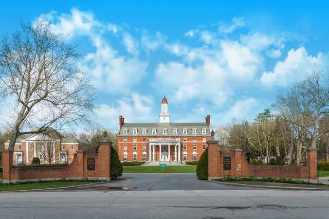155-ACRE COLLEGE CAMPUS