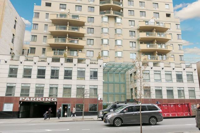 1 BR LUXURY CONDO
