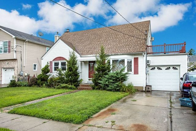 4 BR HANDYMAN SPECIAL