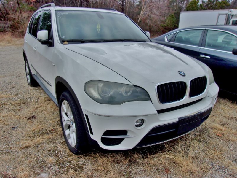white bmw vehicle for sale at maltz auto auctions