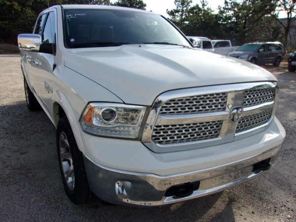 white ram vehicle for sale at auto auction