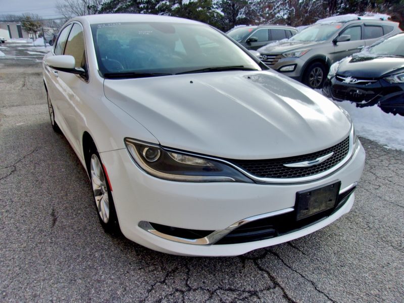 white chrysler for sale at maltz auto auctions