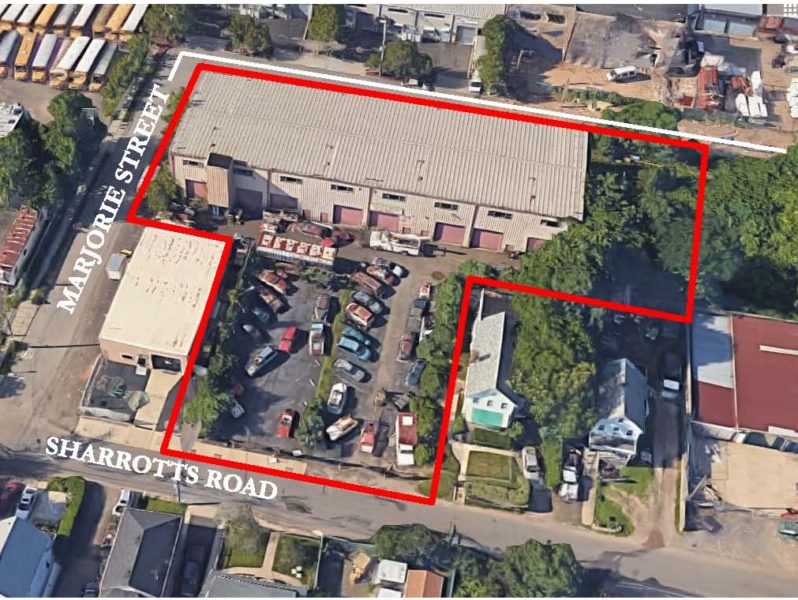 birds-eye view of 26,000 square foot building for sale at maltz auctions