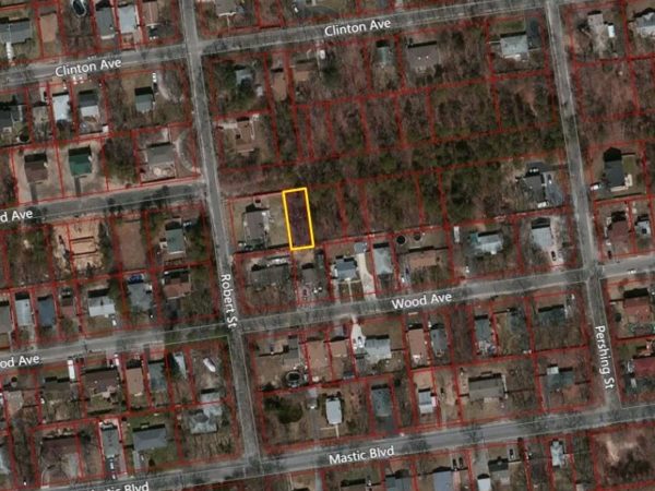 birds-eye view of 3,000 plus square foot vacant lot for sale at maltz auctions in new york