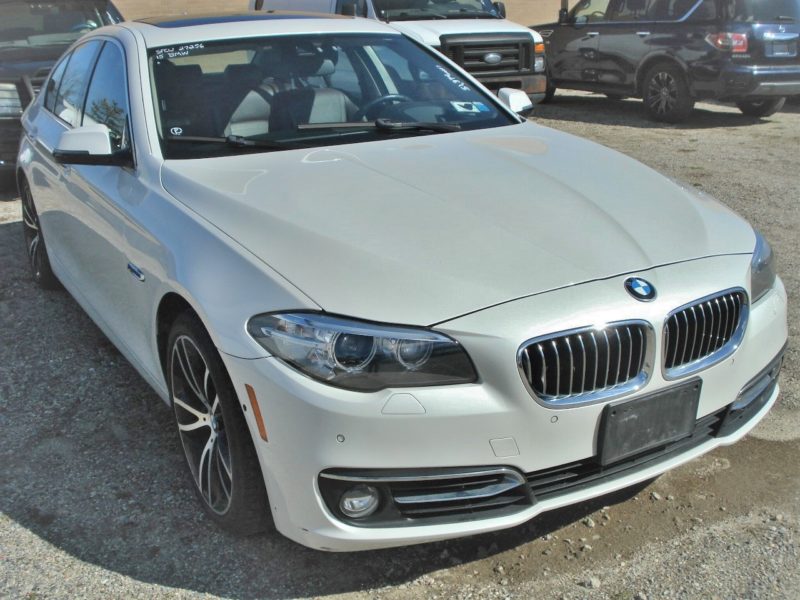 white bmw vehicle for sale at maltz auto auctions