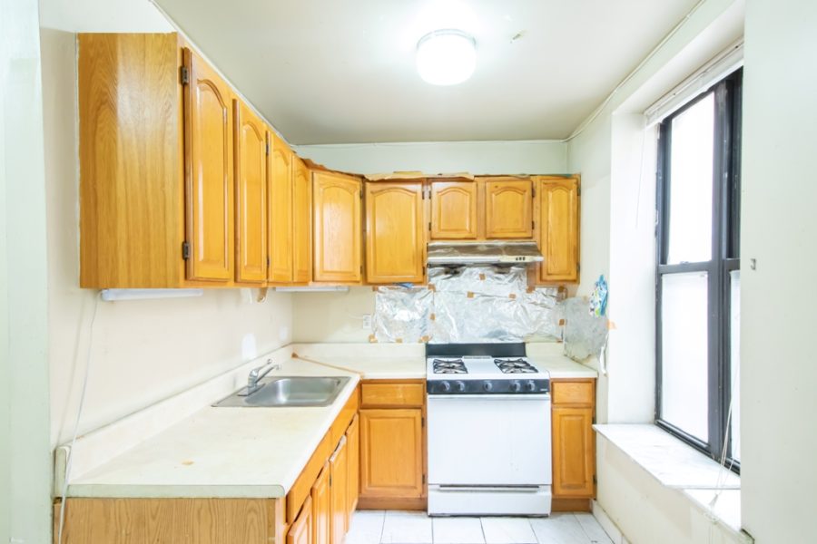 kitchen of duplex condo for sale at maltz auctions in new york