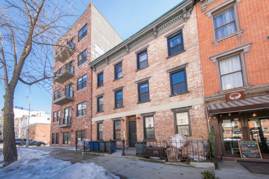 outside of multi-family building for sale by maltz auctions in new york