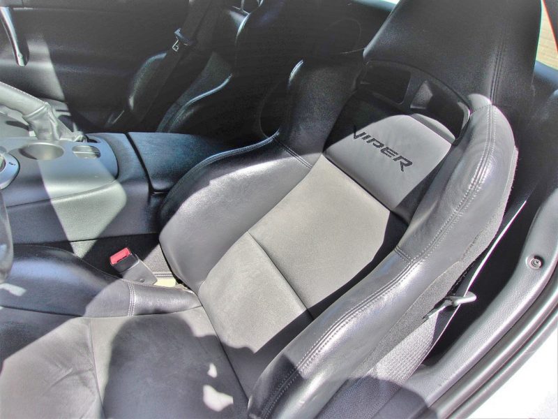 drivers seat on silver viper for sale by maltz auto auctions