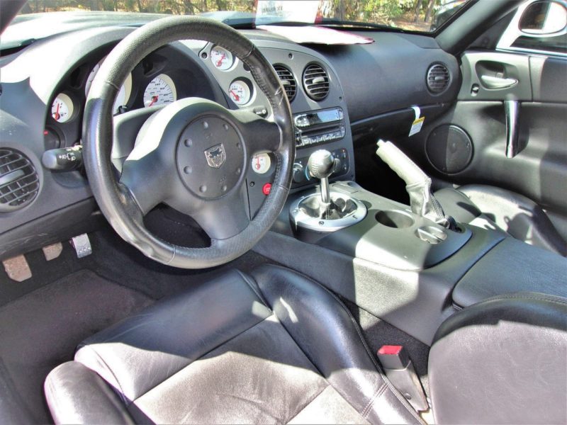 front interior on silver viper for sale by maltz auto auctions