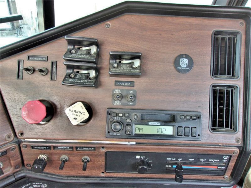 dashboard on truck for sale at maltz auto auctions