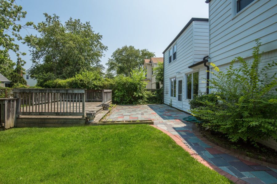 side view of backyard of 4 bedroom home for sale at maltz auctions in new york