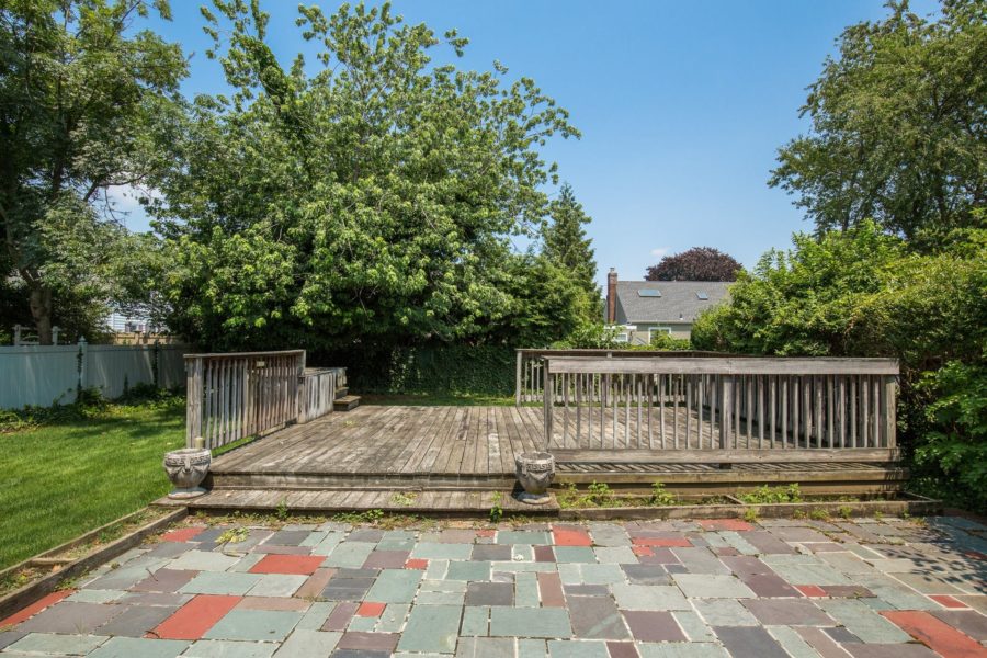 patio of 4 bedroom home for sale at maltz auctions in new york