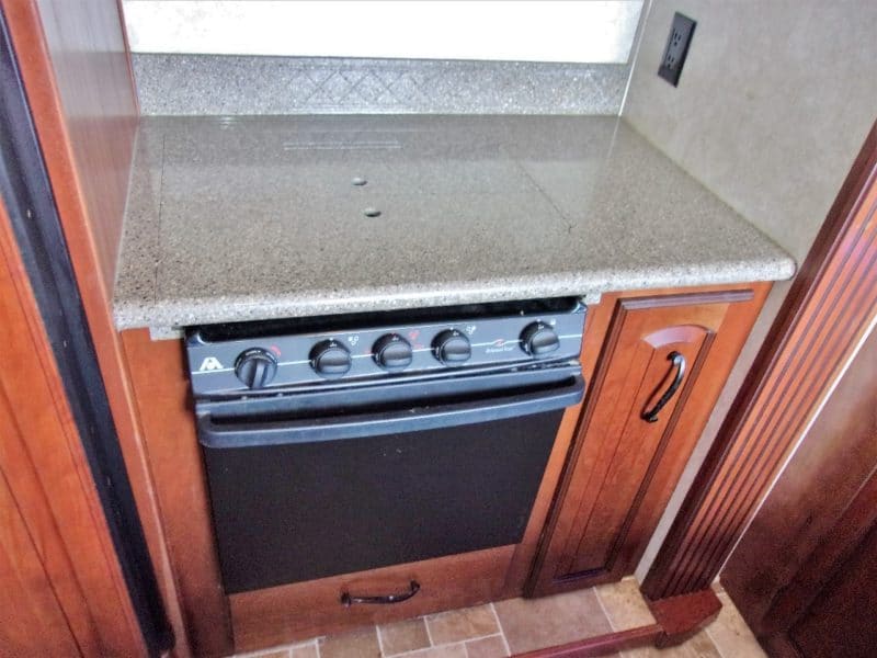 Dishwasher in travel trailer automobile - find more private vehicles up for sale at Maltz Auctions