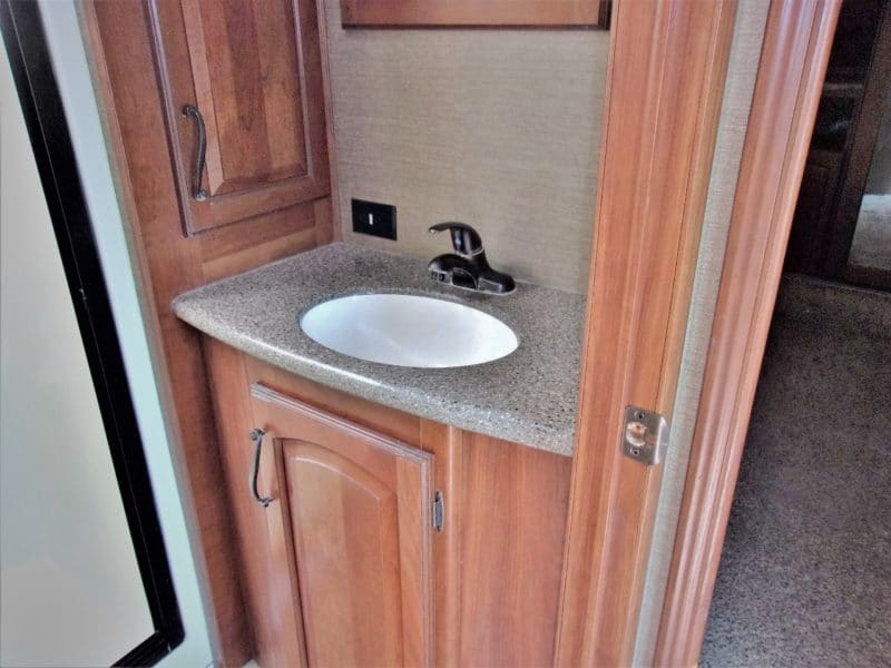Sink of travel trailer - private sale of vehicle up for auction