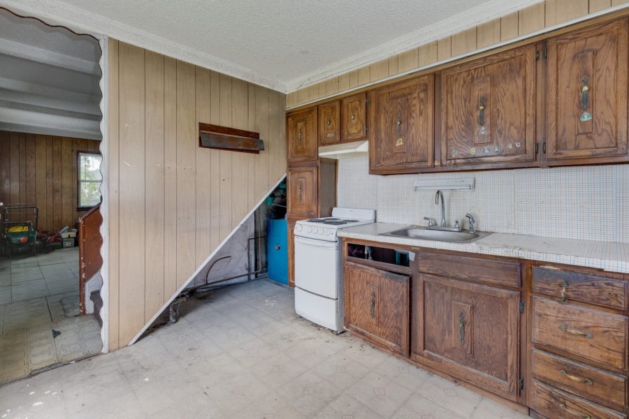 inside of kitchen for sale at Maltz Auctions