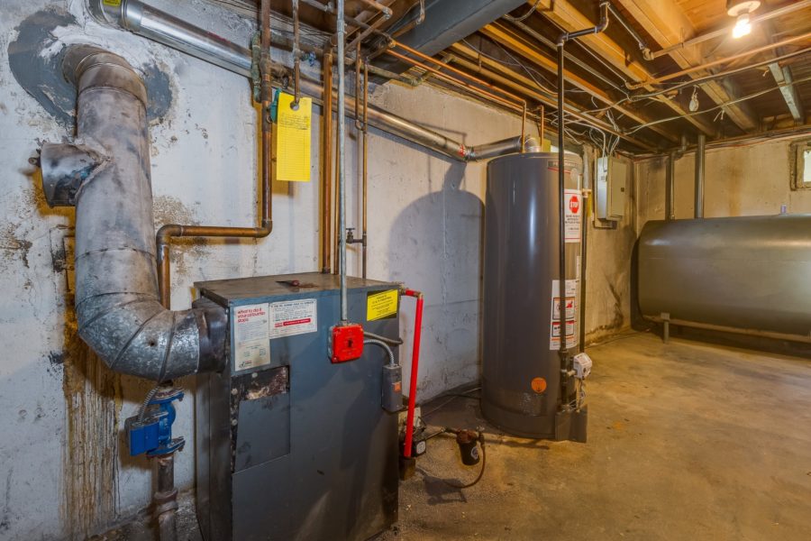 basement water heater of property for sale at Maltz Auctions