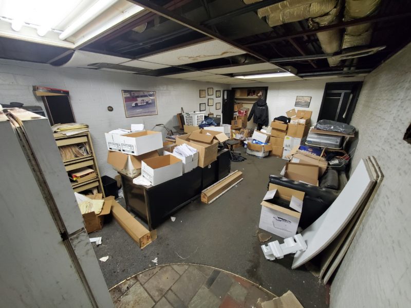 inside 2,600 square foot commercial building for sale at maltz auctions