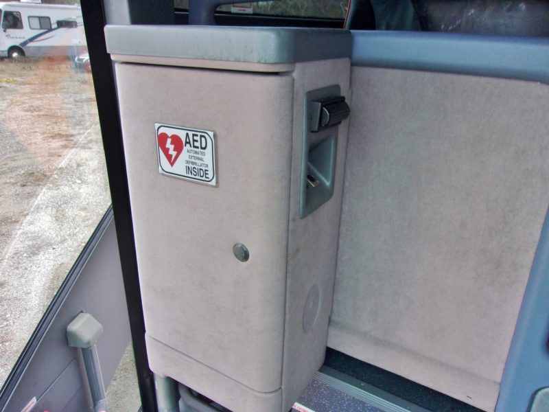 automated external defibrillator of 2011 van hool touring bus for sale at maltz auctions