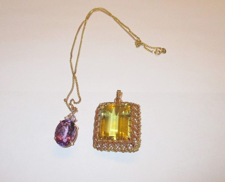 gold necklace and pendant for sale at maltz jewelry auctions