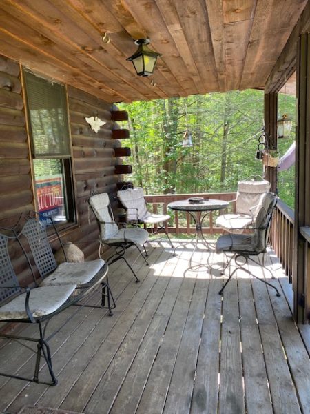 deck of 3 bedroom vacation home for sale at maltz auctions