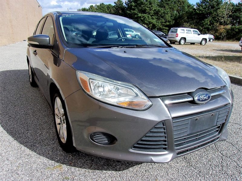 grey ford car for sale at maltz auto auctions